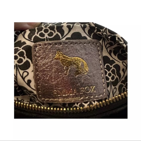 Purse by Emma Fox black suede. - Picture 3 of 9